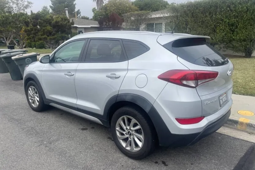 2017 Hyundai Tucson SE photo 1