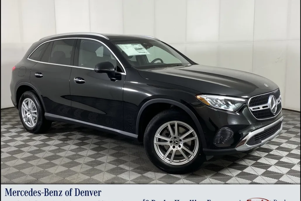 2025 Mercedes Benz GLC 300 4MATIC photo 1