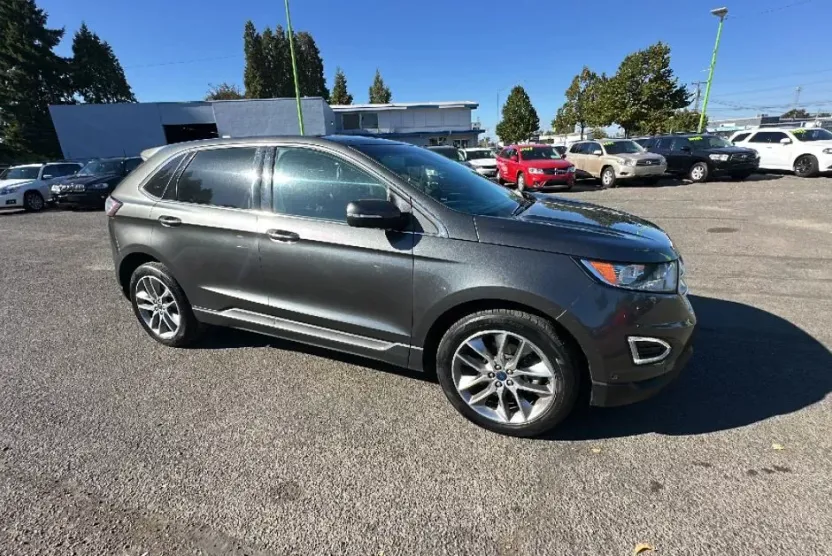 2015 Ford Edge Titanium Sport photo 1