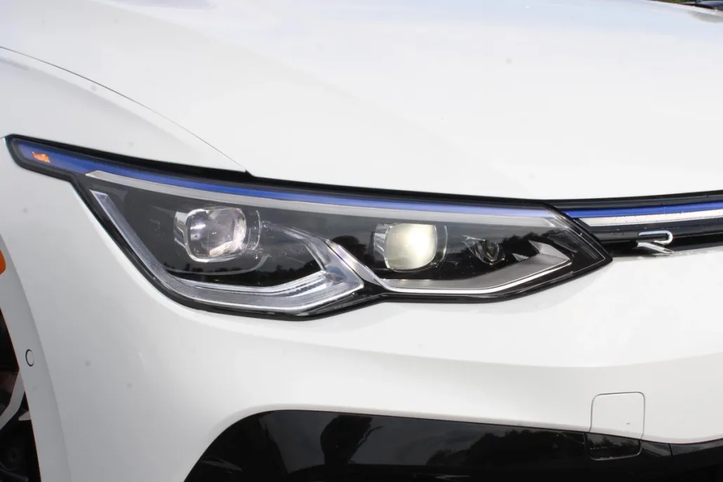 2024 Volkswagen Golf R 4Motion photo 1