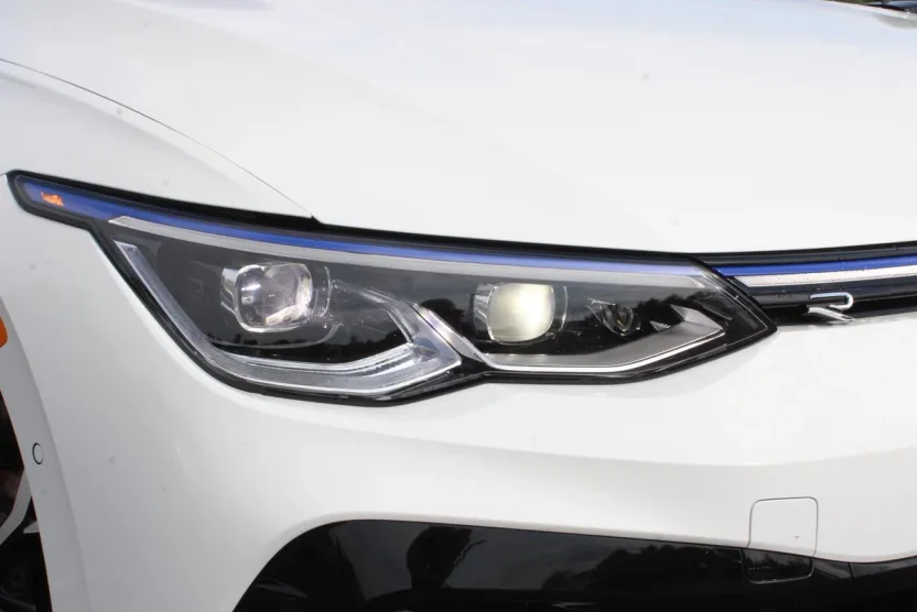 2024 Volkswagen Golf R Base photo 1