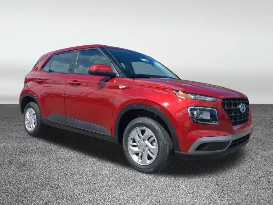 2026 Hyundai Venue SE photo 1
