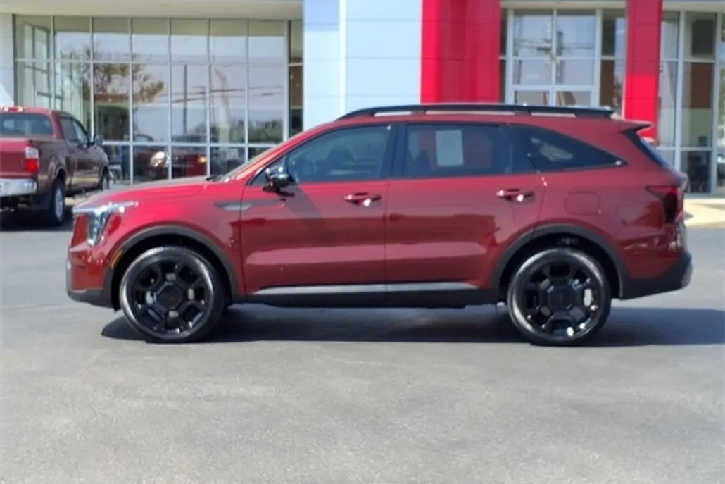 2025 Kia Sorento X-Line SX photo 1