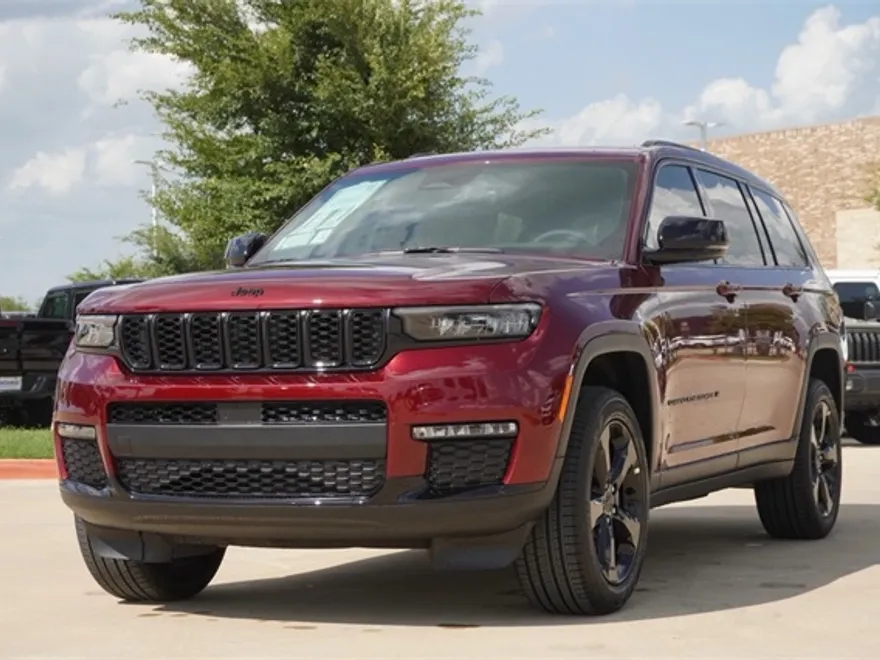 2025 Jeep Grand Cherokee Limited photo 1