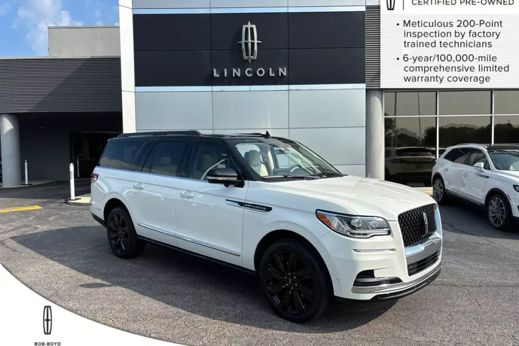 2024 Lincoln Navigator Black Label photo 1