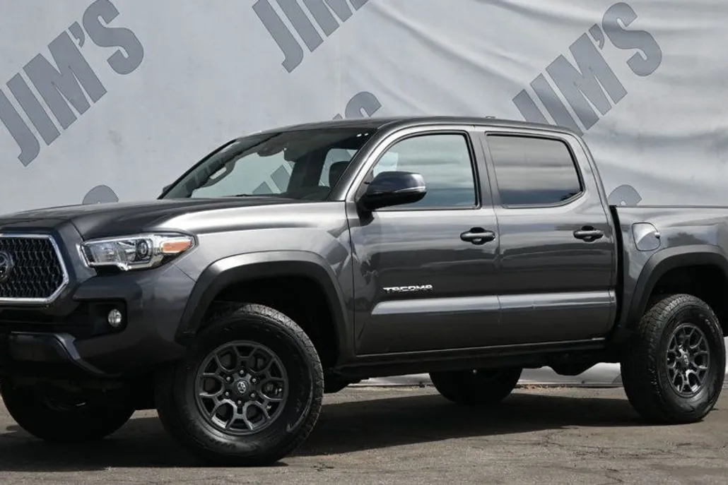 2019 Toyota Tacoma 4x4 TRD Double Cab photo 1