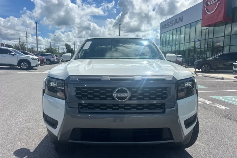 2026 Nissan Frontier SV photo 1