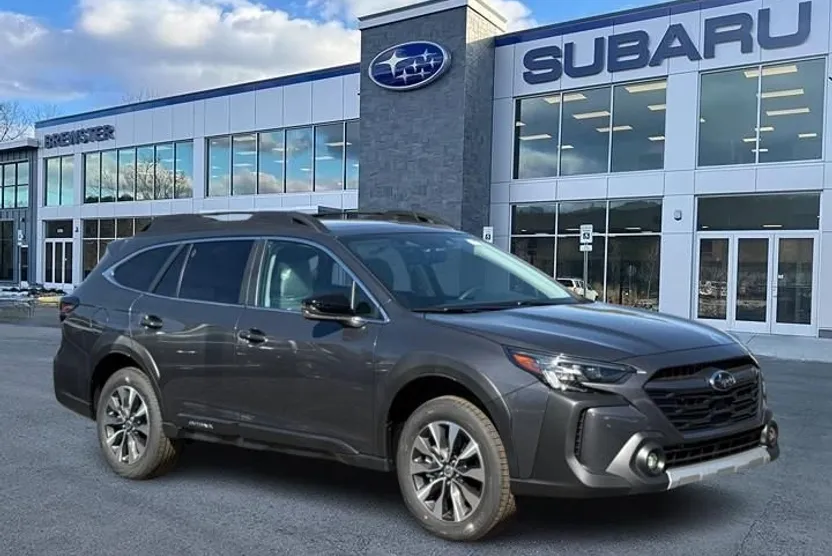 2025 Subaru Outback Limited photo 1