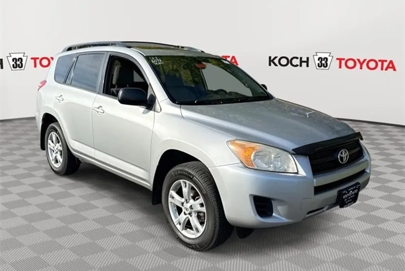 2011 Toyota RAV4 Base photo 1
