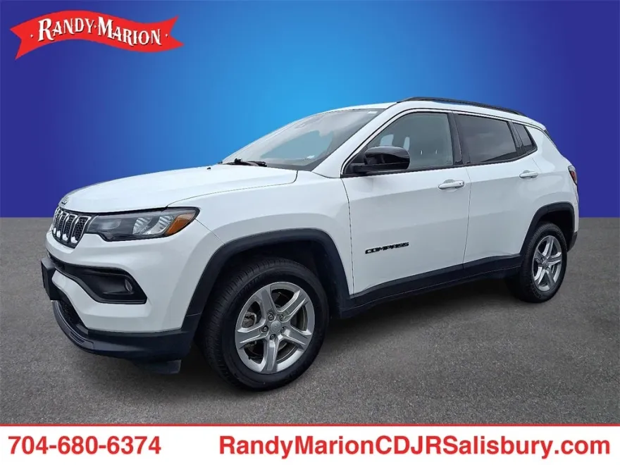 2024 Jeep Compass Latitude photo 1