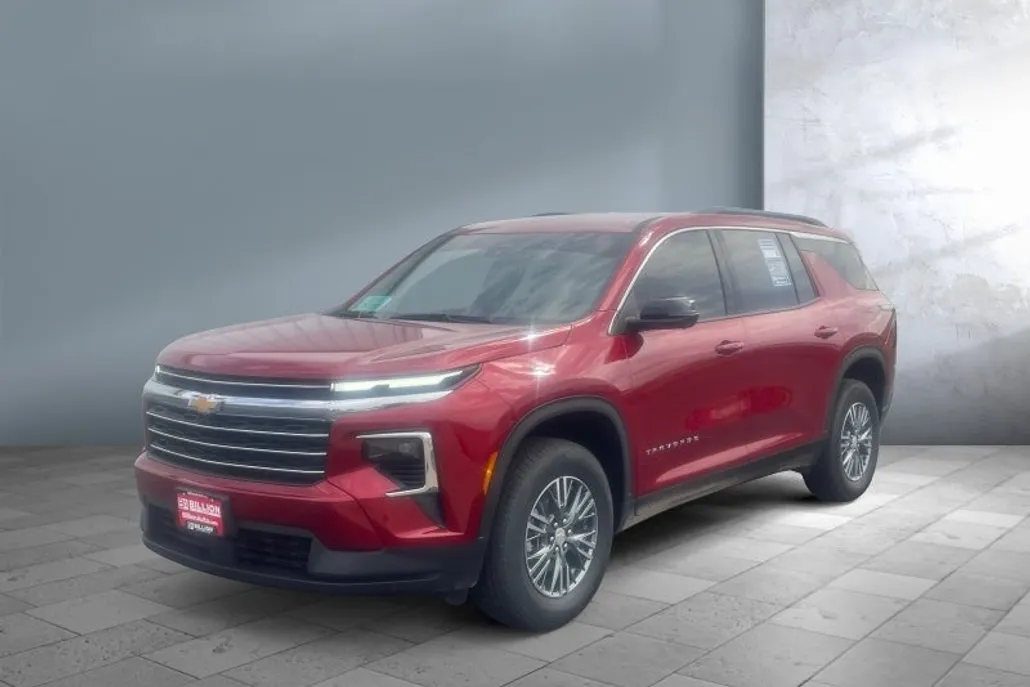 2024 Chevrolet Traverse photo 1