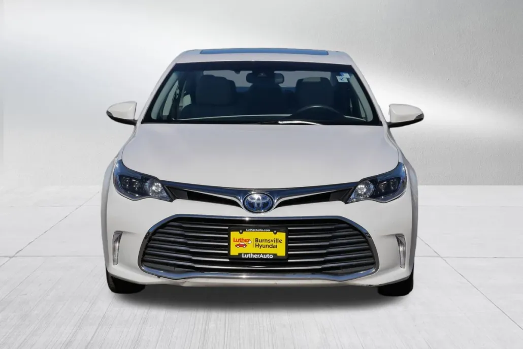 2018 Toyota Avalon Hybrid XLE Premium photo 1