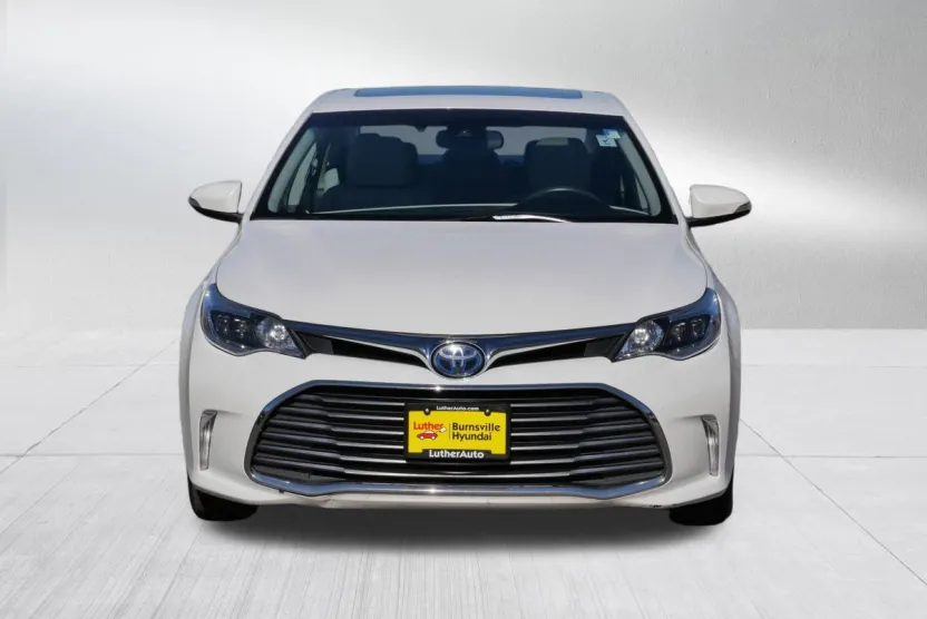 2018 Toyota Avalon Hybrid XLE Premium photo 1