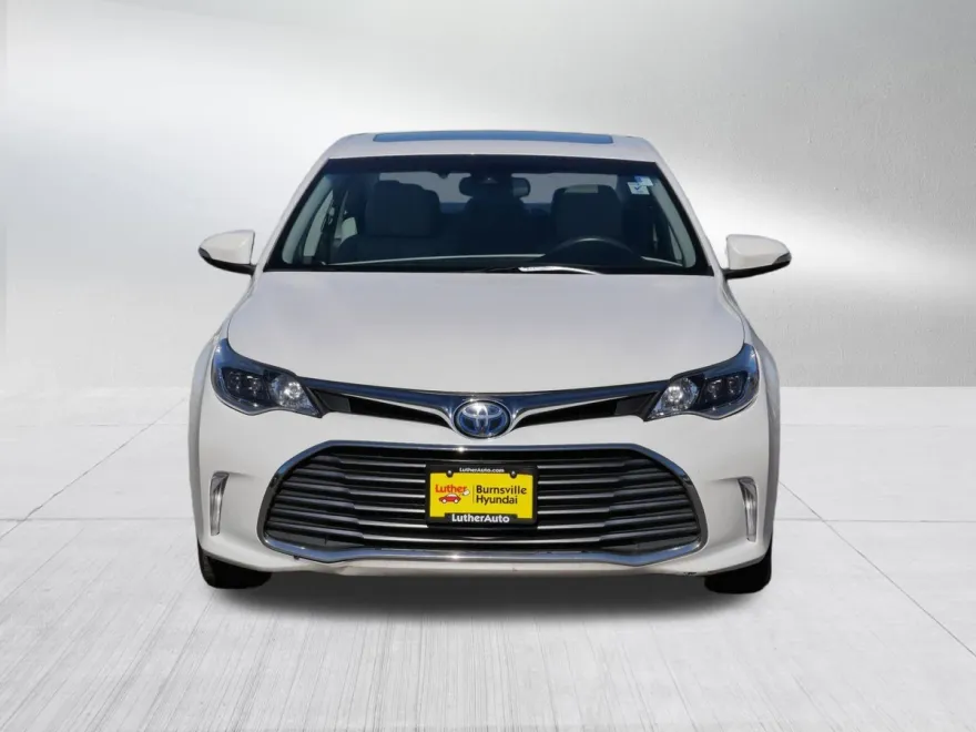 2018 Toyota Avalon Hybrid XLE Premium photo 1