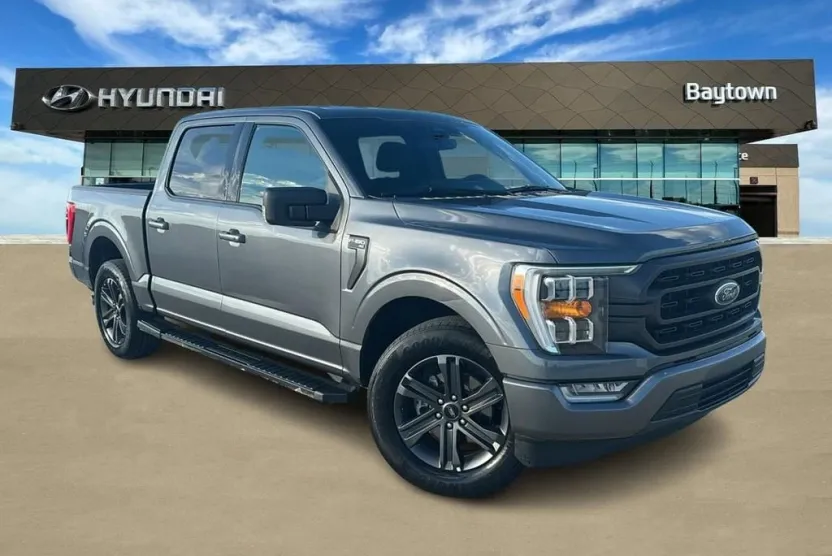 2023 Ford F-150 XLT photo 1