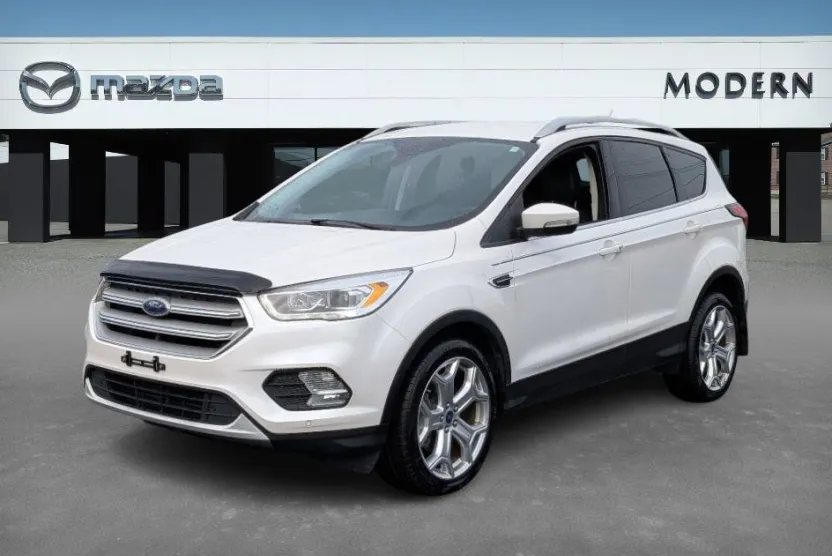 2019 Ford Escape Titanium photo 1