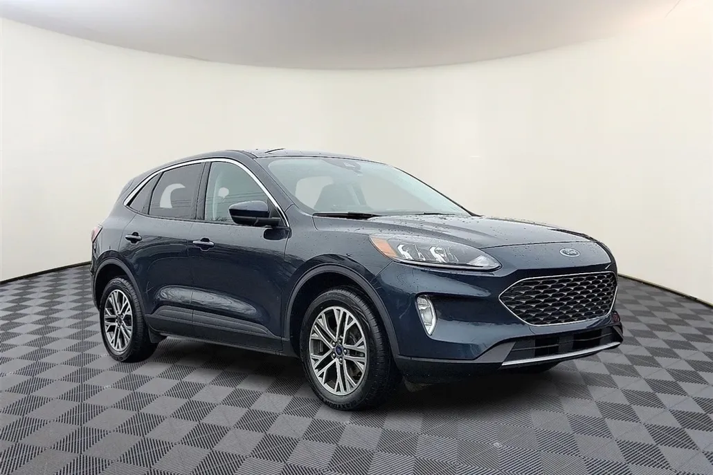 2022 Ford Escape SEL photo 1