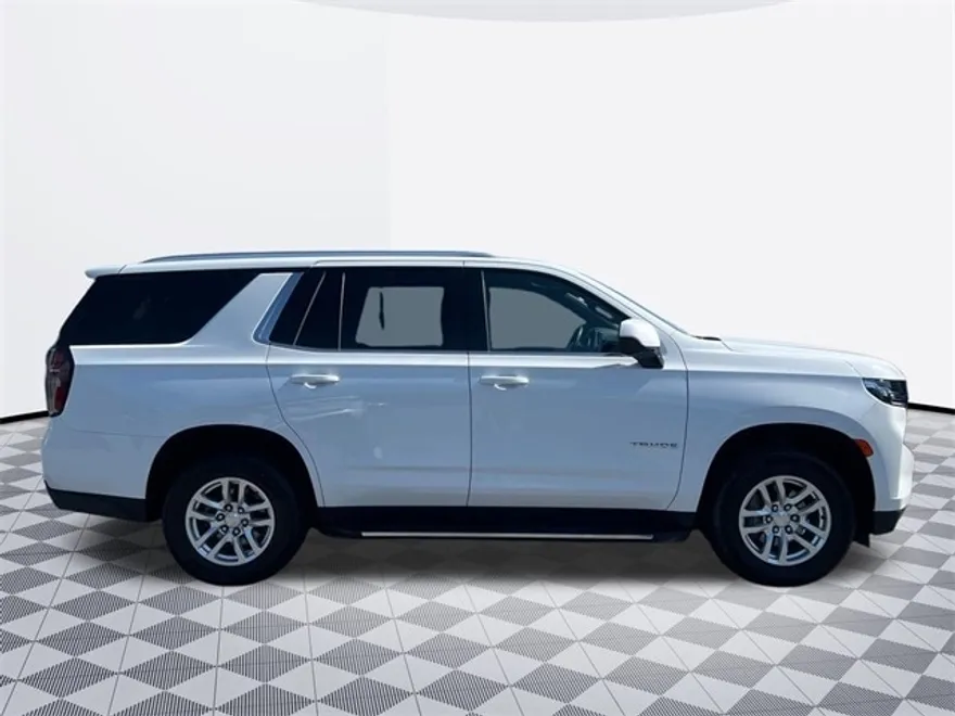 2024 Chevrolet Tahoe LT photo 1