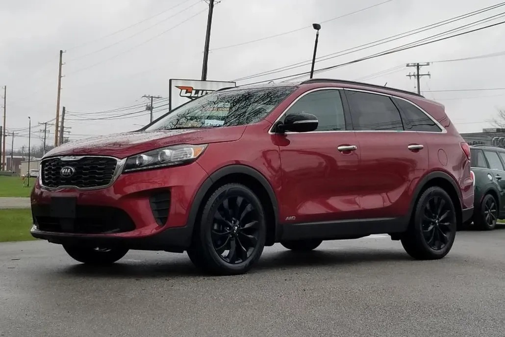 2020 Kia Sorento S V6 photo 1