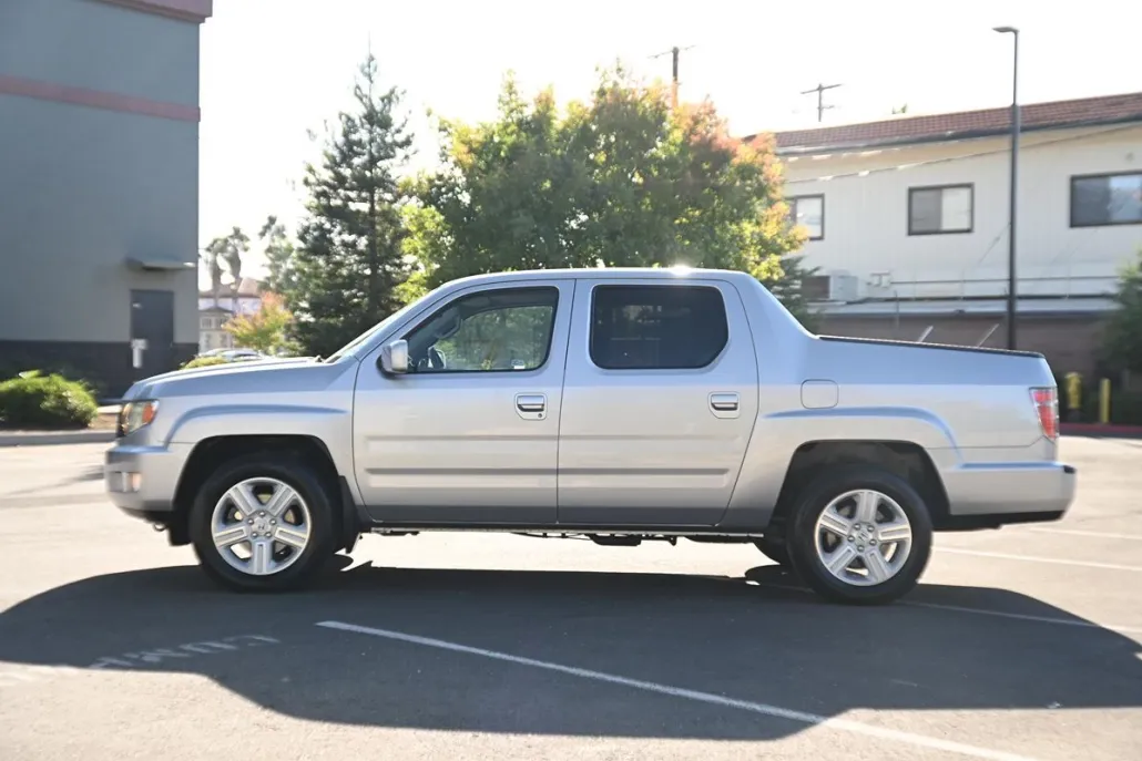 2013 Honda Ridgeline RTL photo 1