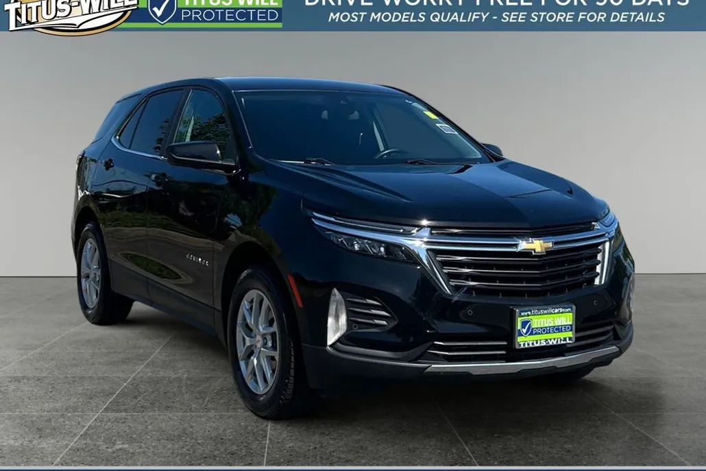 2023 Chevrolet Equinox LT photo 1