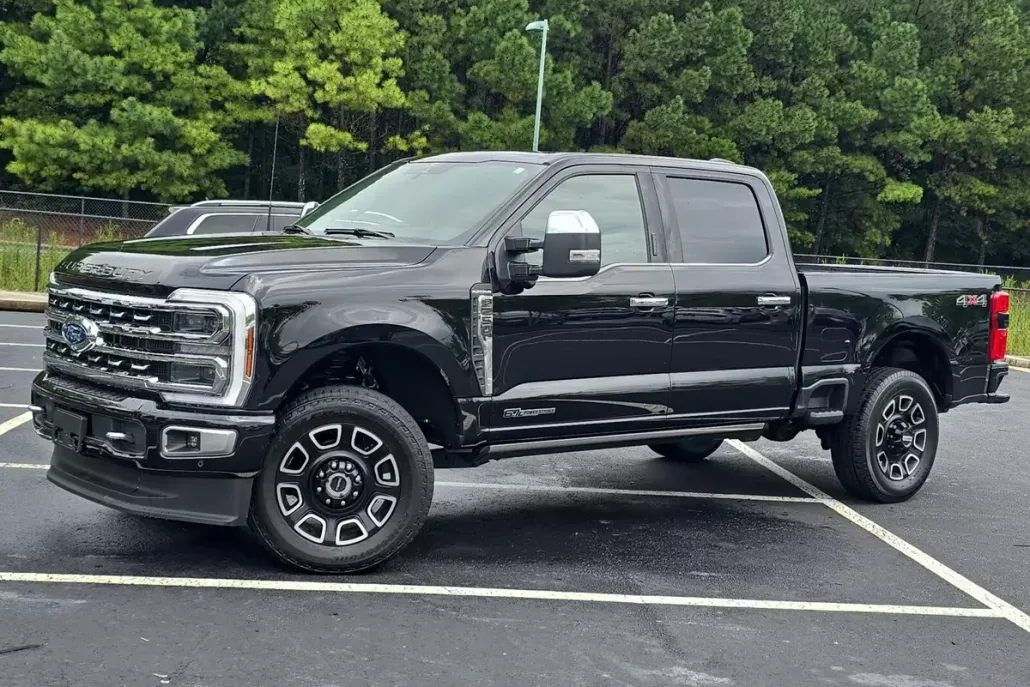 2024 Ford F-250 Platinum photo 1
