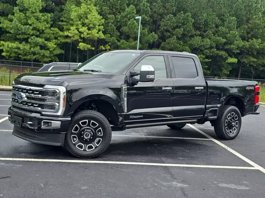 2024 Ford F-250 Platinum photo 1