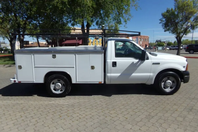 2007 Ford F-350 photo 1