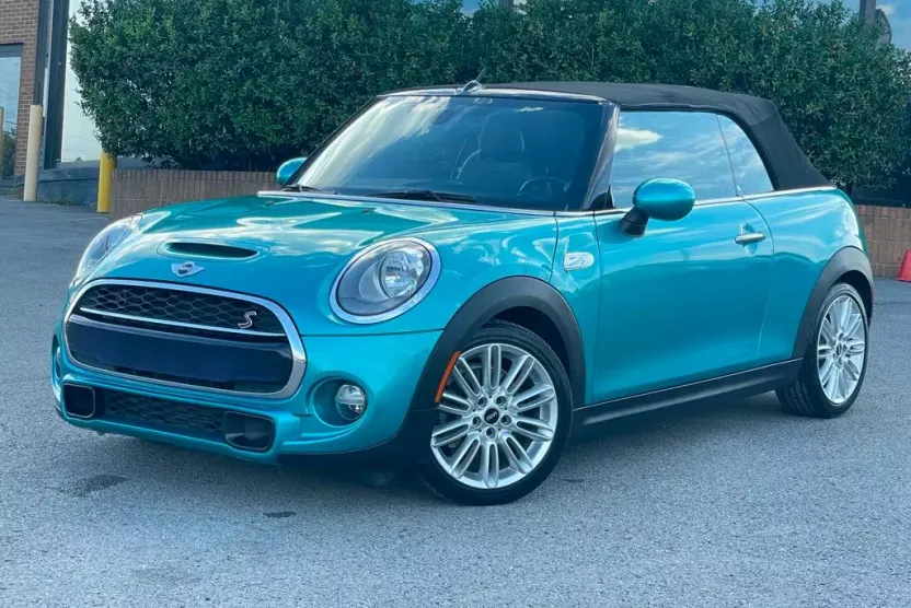 2017 Mini Cooper S Convertible photo 1