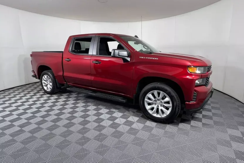 2022 Chevrolet Silverado 1500 Custom photo 1