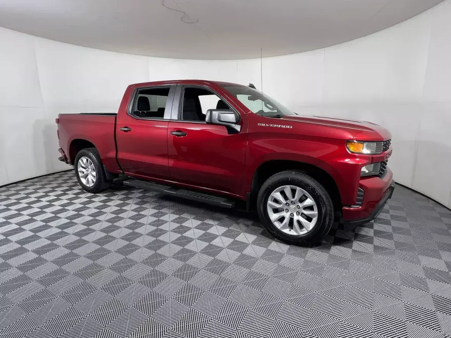 2022 Chevrolet Silverado 1500 Custom photo 1