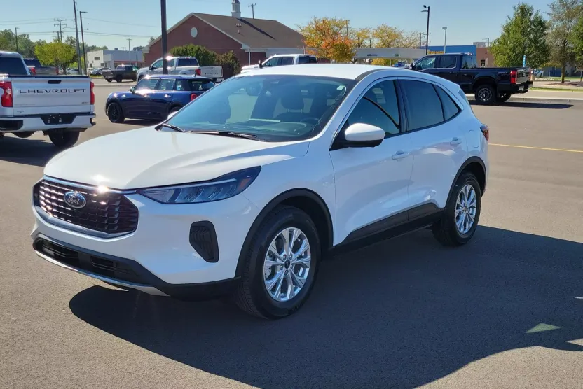 2023 Ford Escape Active photo 1