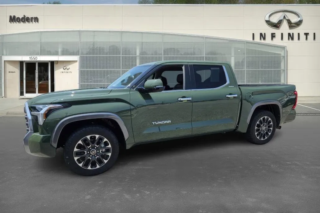 2023 Toyota Tundra Limited photo 1