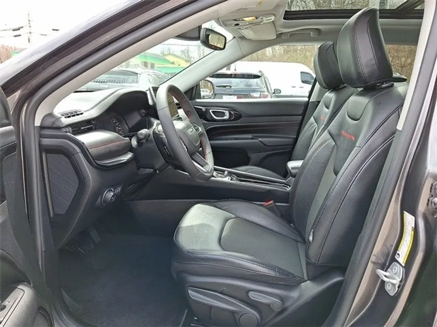 2022 Jeep Compass Trailhawk photo 3