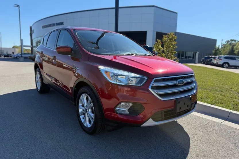2017 Ford Escape SE photo 1
