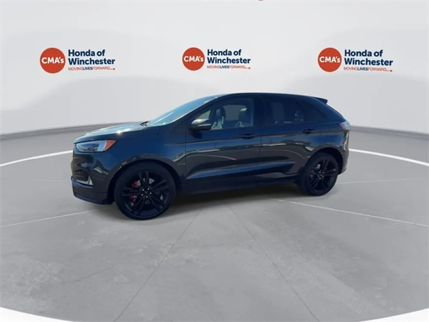 2022 Ford Edge ST photo 1