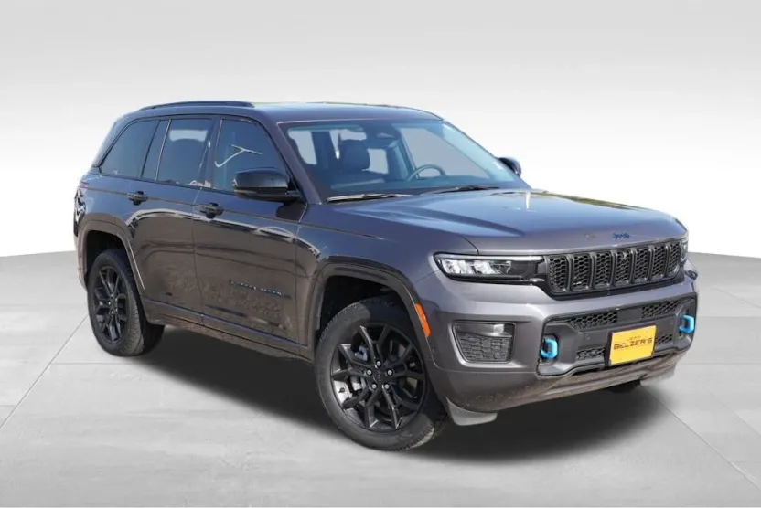 2023 Jeep Grand Cherokee 4xe photo 1
