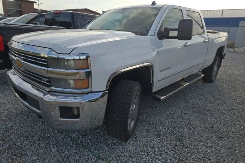 2015 Chevrolet Silverado 2500HD LTZ photo 1
