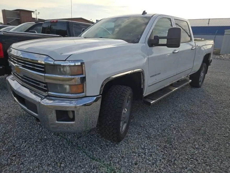 2015 Chevrolet Silverado 2500HD LTZ photo 1
