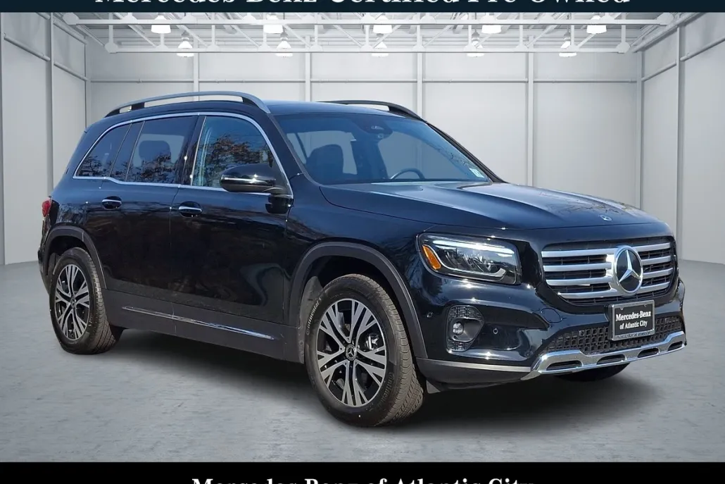 2024 Mercedes Benz GLB 250 photo 1