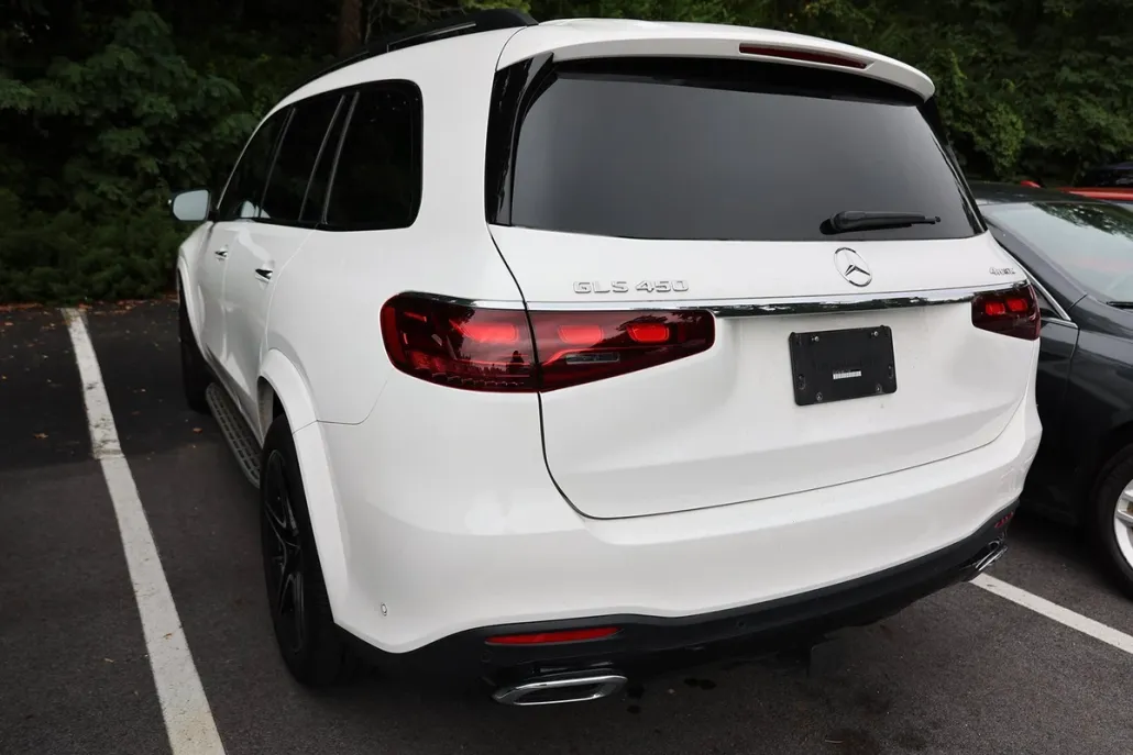 2024 Mercedes Benz GLS 450 photo 1