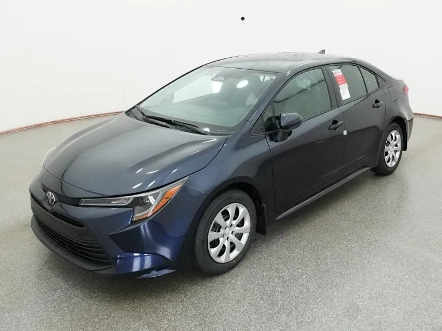 2026 Toyota Corolla LE photo 1