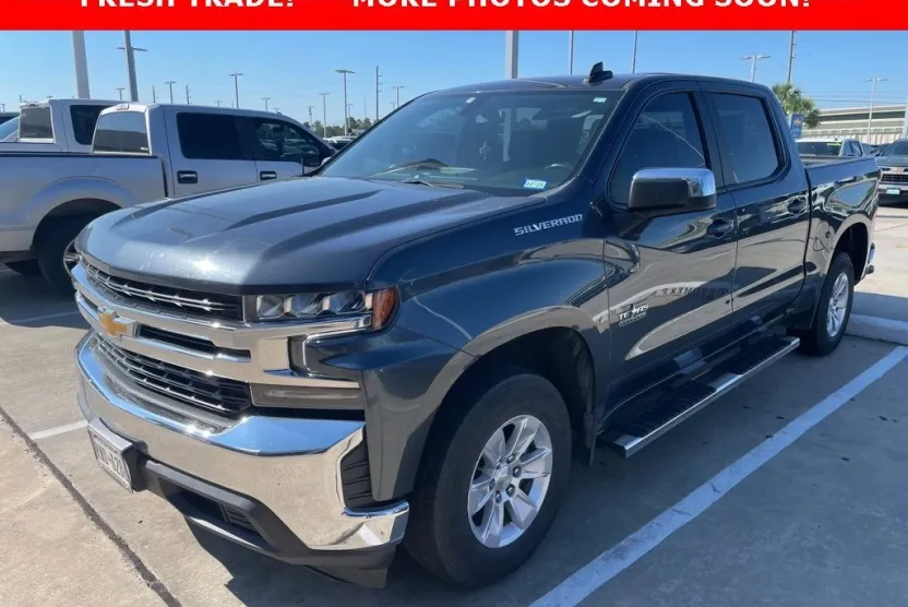 2022 Chevrolet Silverado 1500 LT photo 1