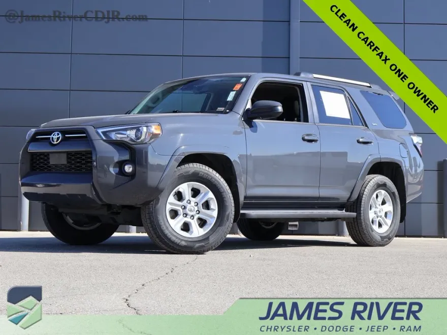 2024 Toyota 4Runner SR5 photo 1