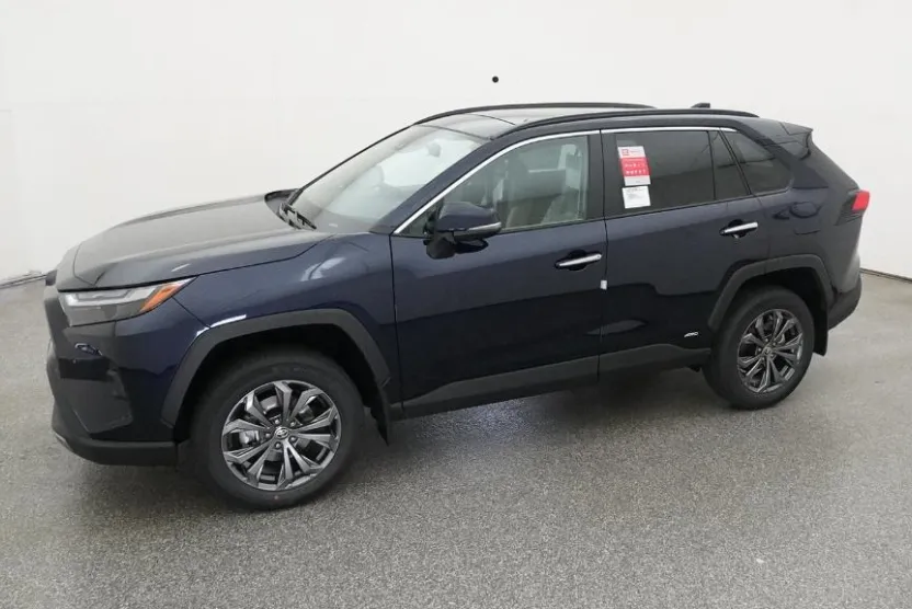 2025 Toyota RAV4 Hybrid Limited photo 1