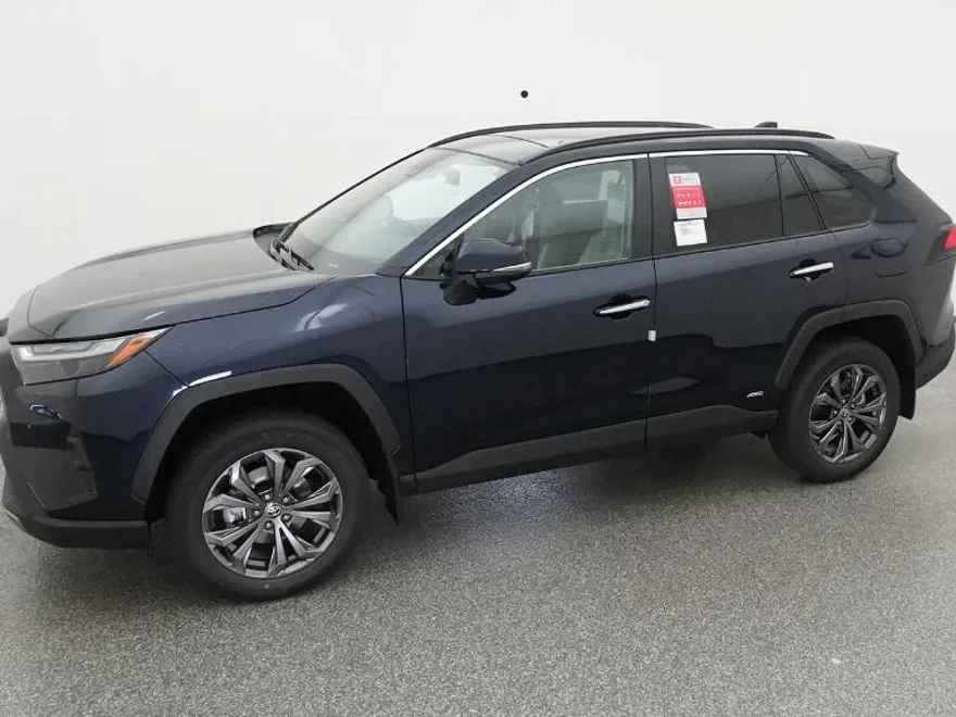 2025 Toyota RAV4 Hybrid Limited photo 1