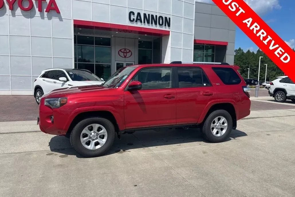 2024 Toyota 4Runner SR5 photo 1
