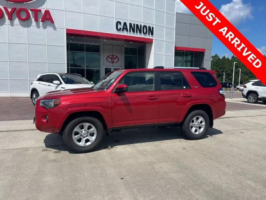 2024 Toyota 4Runner SR5 photo 1