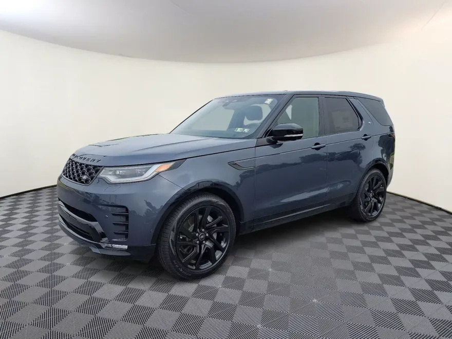 2025 Land Rover Discovery SE photo 1