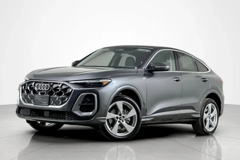 2025 Audi Q5 Sportback Premium Plus TFSI photo 1